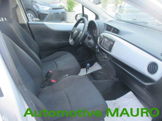 TOYOTA Yaris 1.5 Hybrid 5 porte Lounge - NEOPATENTATI