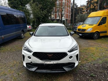 Cupra Formentor 1.5 TSI urto anteriore