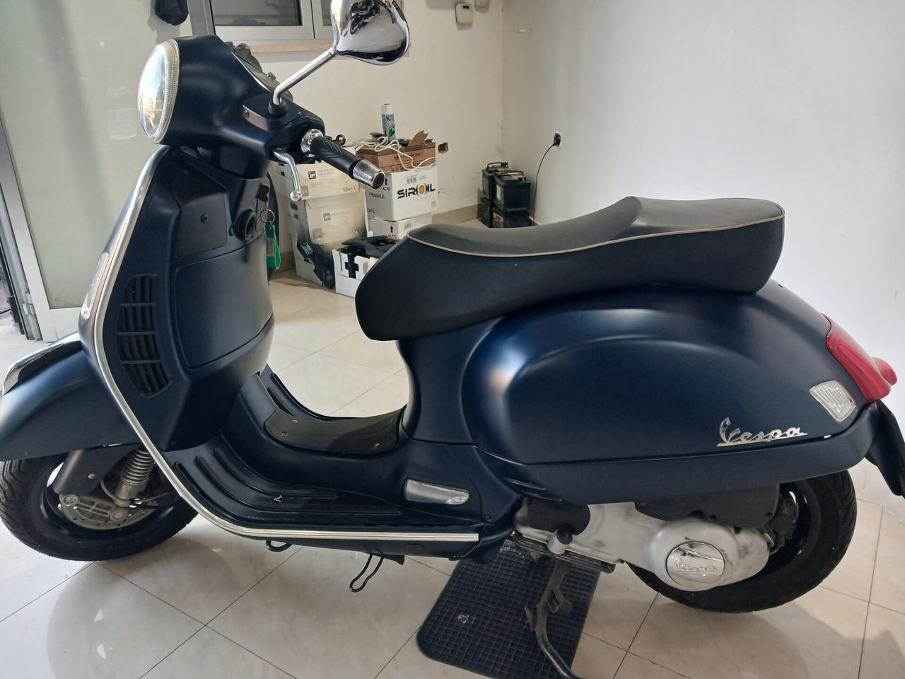 Piaggio GTS 250