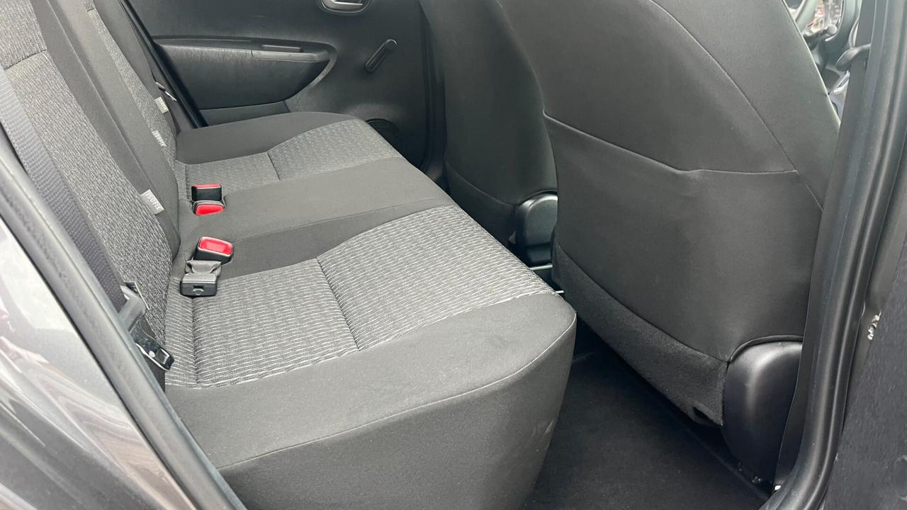 Toyota Yaris 1.0 5 porte neopatentati