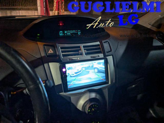 TOYOTA Yaris 1.3 5 porte Sol