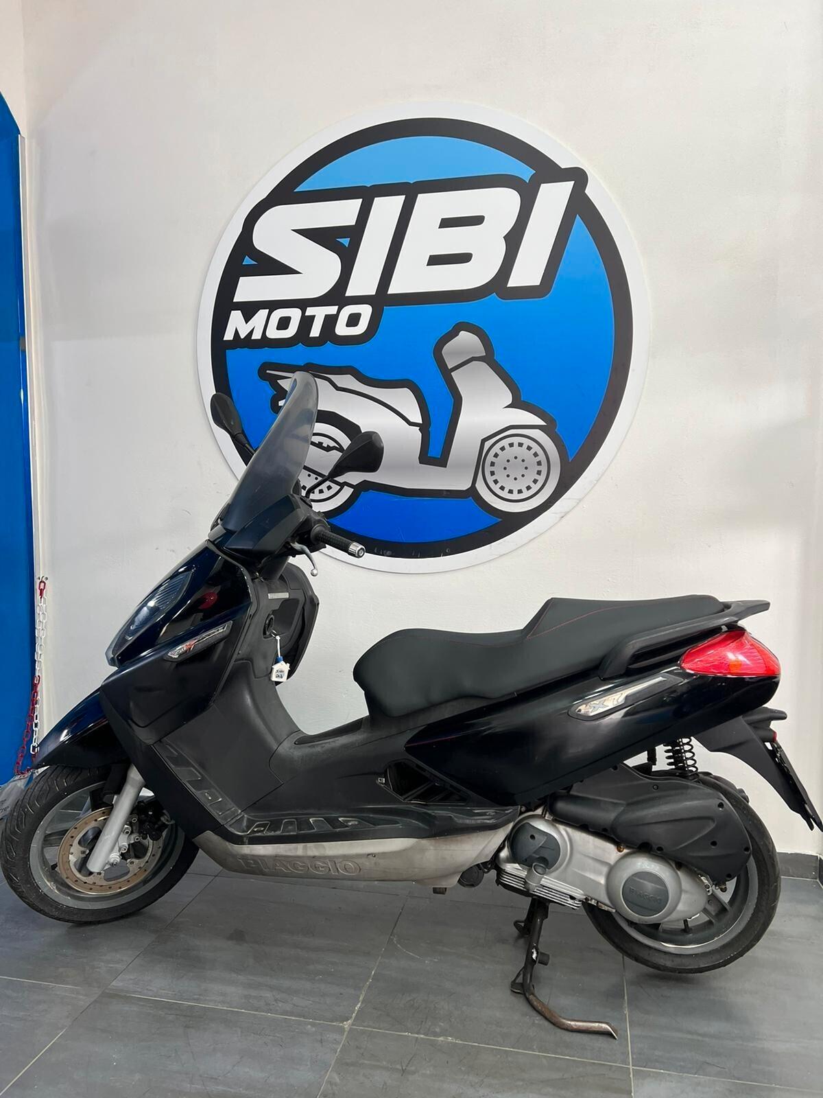 PIAGGIO X7 250