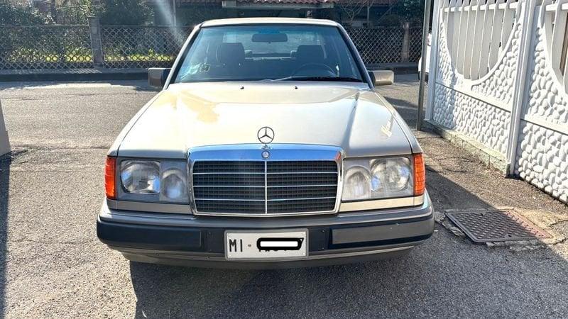 Mercedes-Benz Serie 200-320 200 E - 50.000 km COME NUOVA! UNICO PROPRIETARIO!