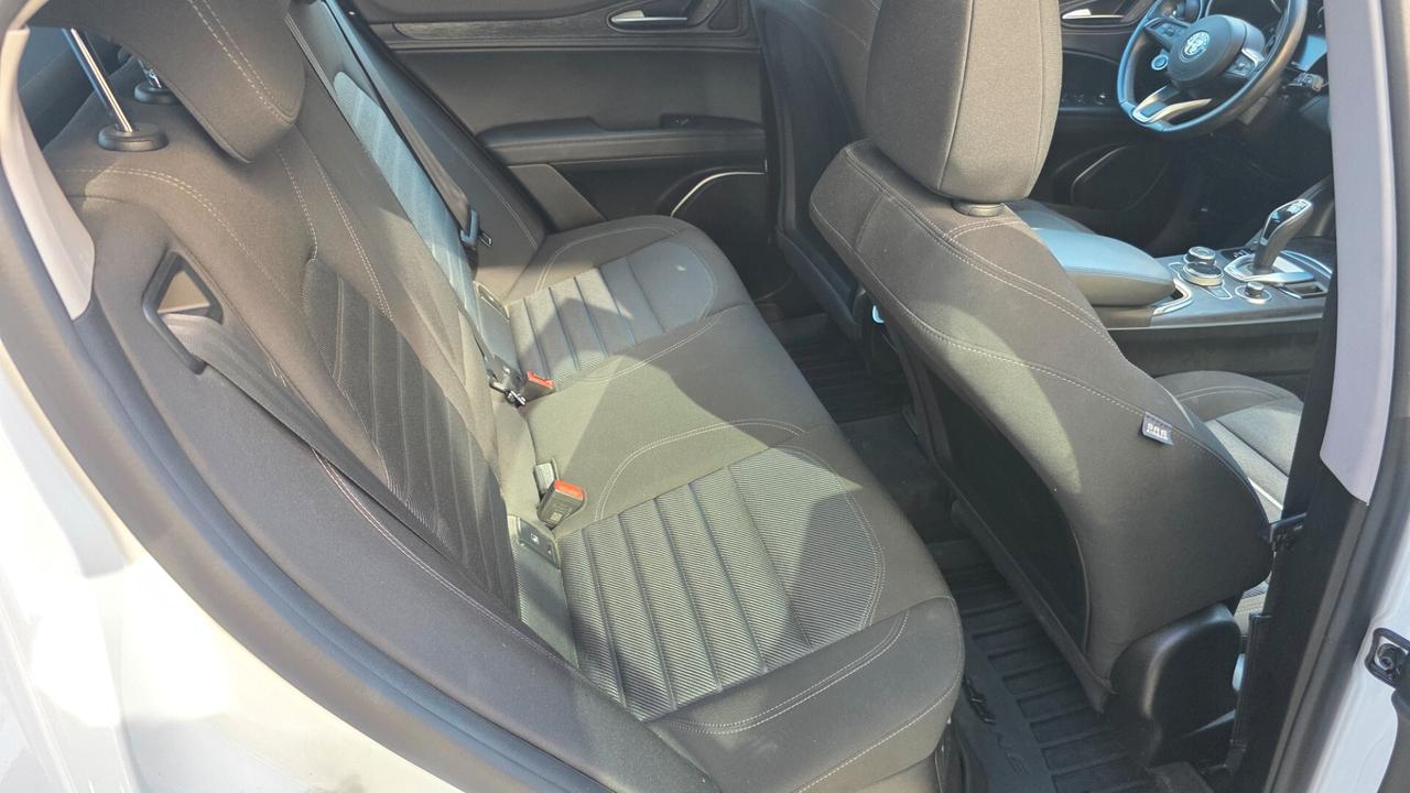 Alfa Romeo Stelvio 2.2 Turbodiesel 160 CV AT8 RWD Business