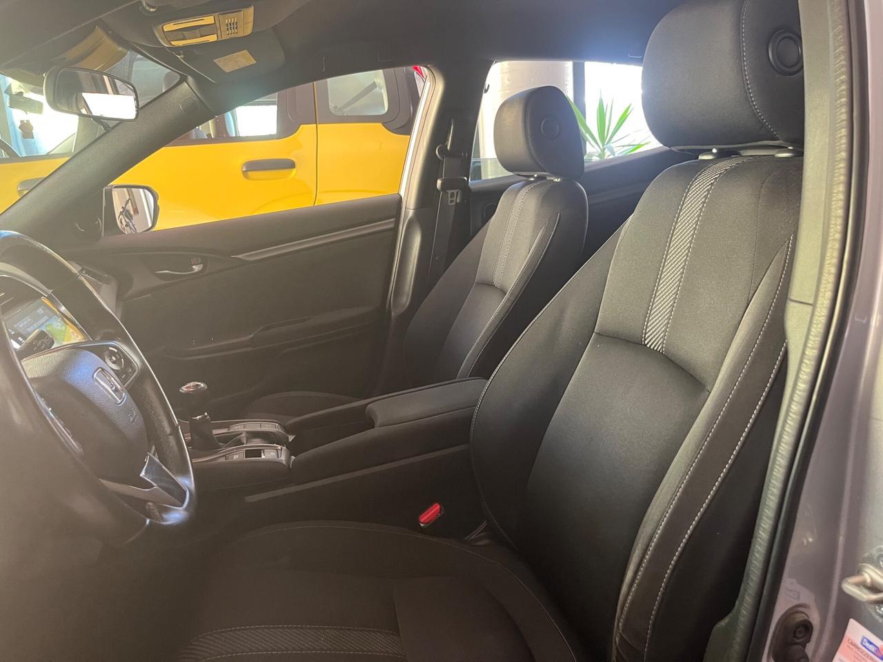 Honda Civic 1.0T 5 porte Executive Premium