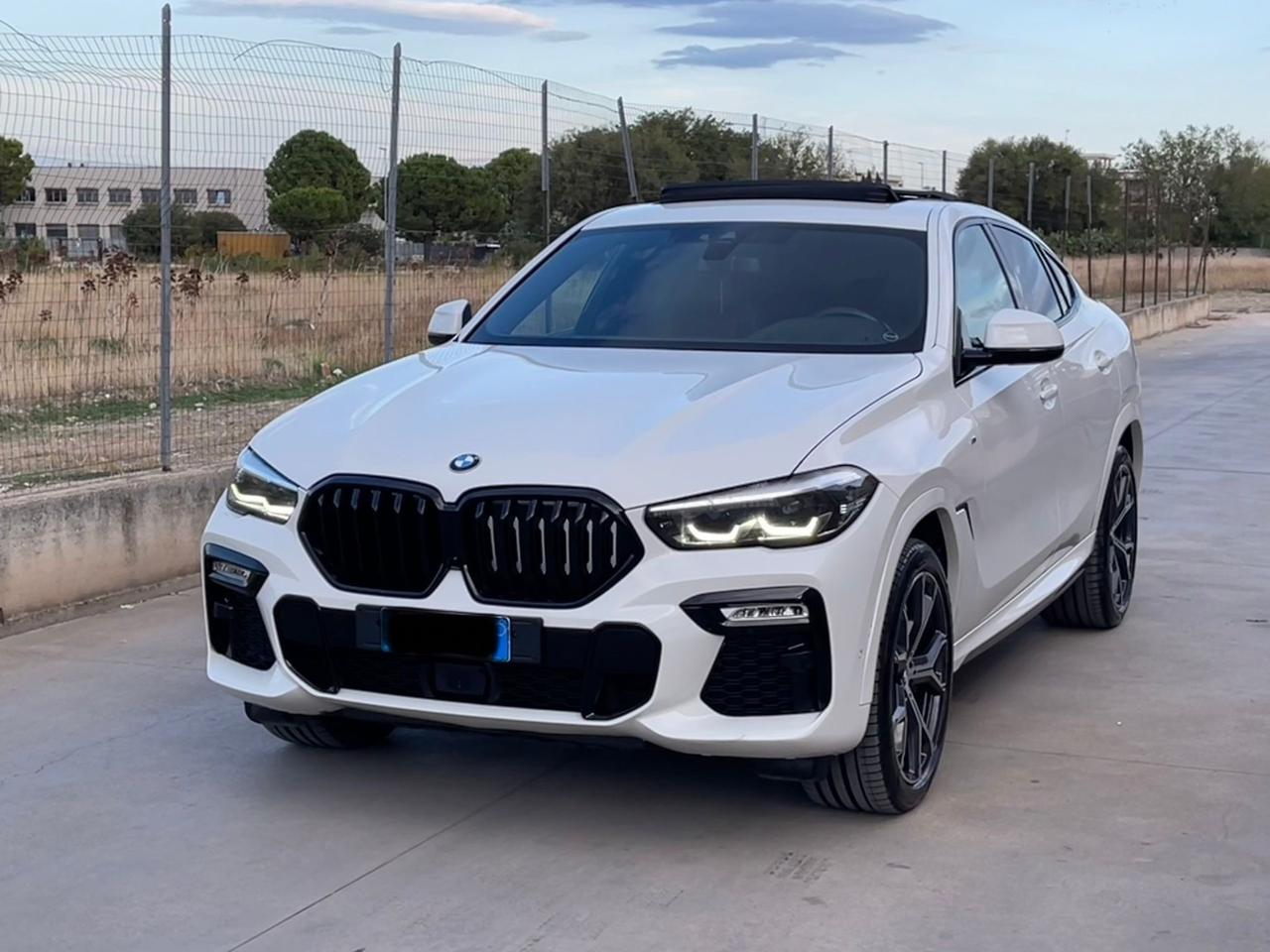 Bmw X6 xDrive30d Msport strafull