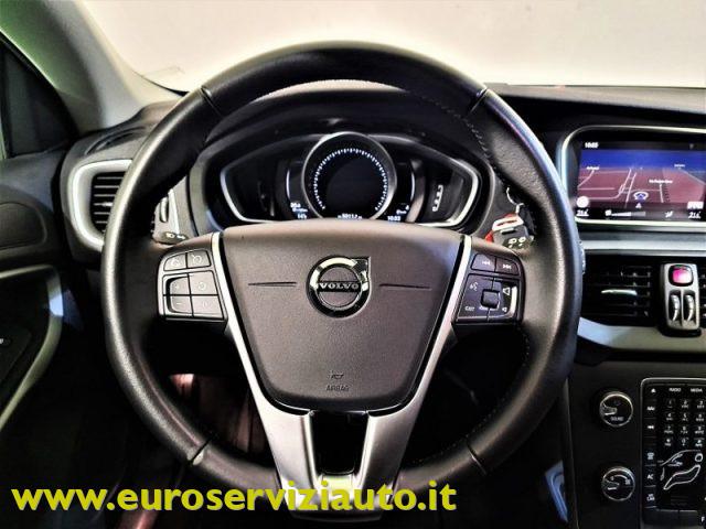 VOLVO V40 Cross Country D2 Geartronic Style Plus