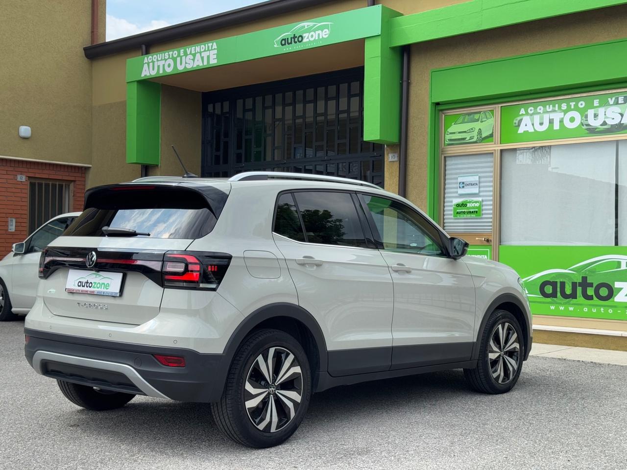 Volkswagen T-Cross 1.0 TSI 110 CV DSG Style 33.900 km NEO