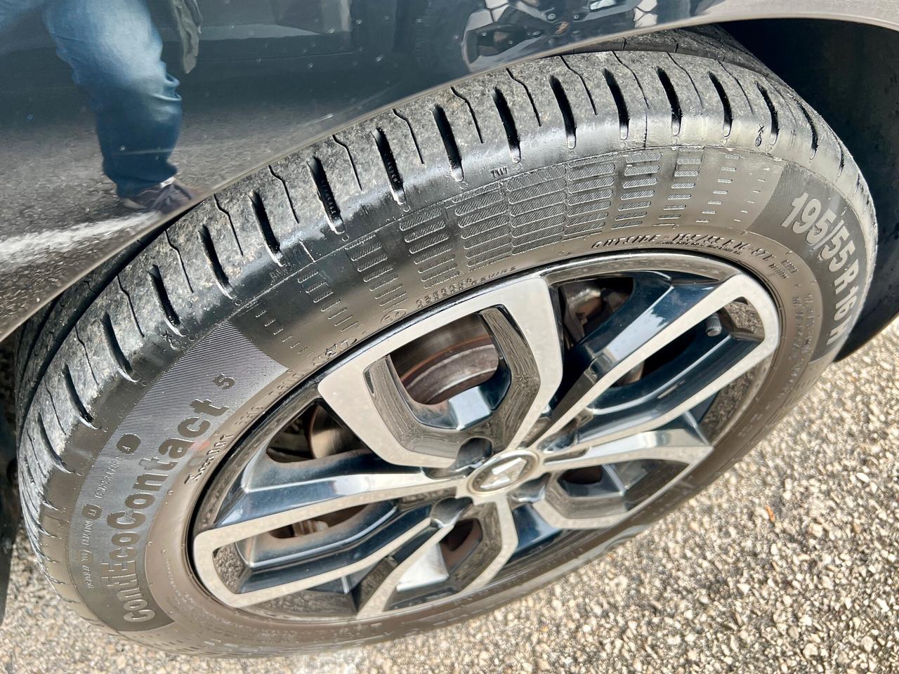 Renault Clio 1.2 75CV 5 porte Zen