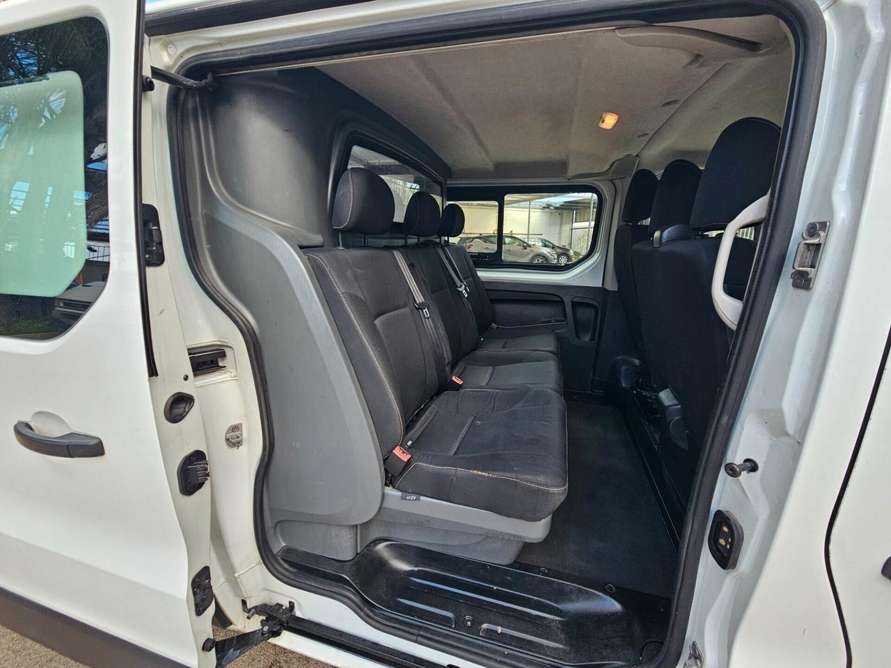 Renault Trafic 1.6 dCi 120cv 6 POSTI + FURGONE