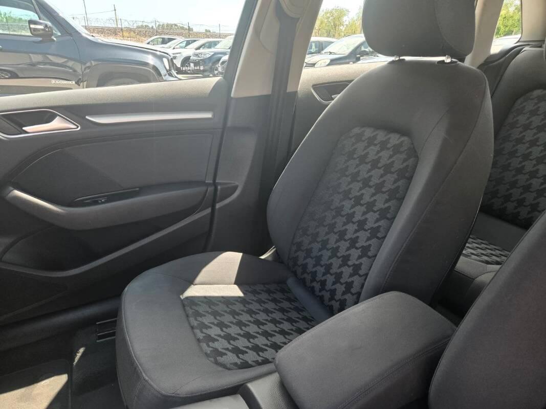Audi A3 1.6 tdi Business 110cv s-tronic E6