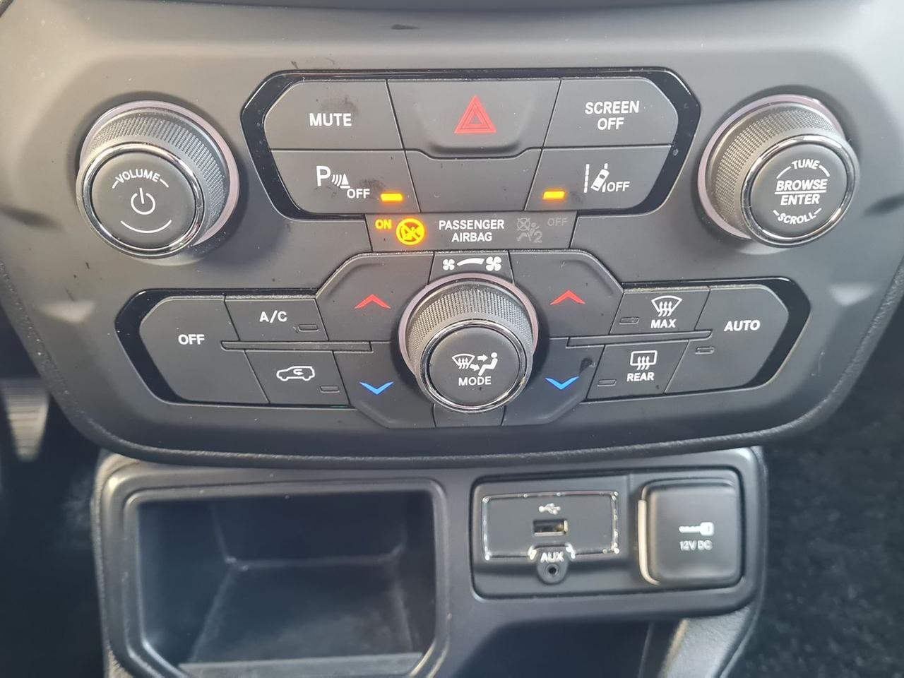 Jeep Renegade 1.4 MultiAir Limited #9641