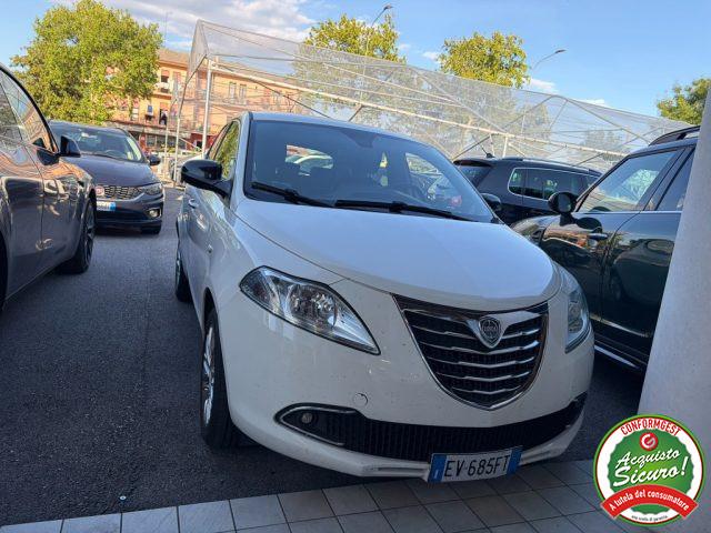 LANCIA Ypsilon 0.9 TwinAir 85 CV 5 porte S&S Silver
