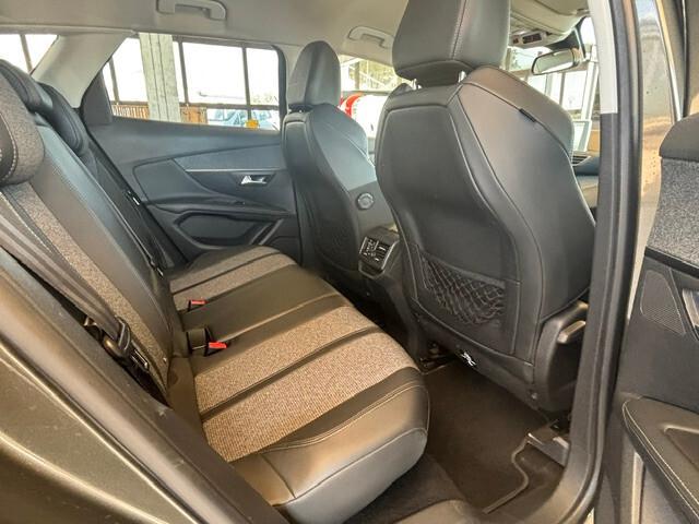 Peugeot 3008 BlueHDi 130 S&S EAT8 2019