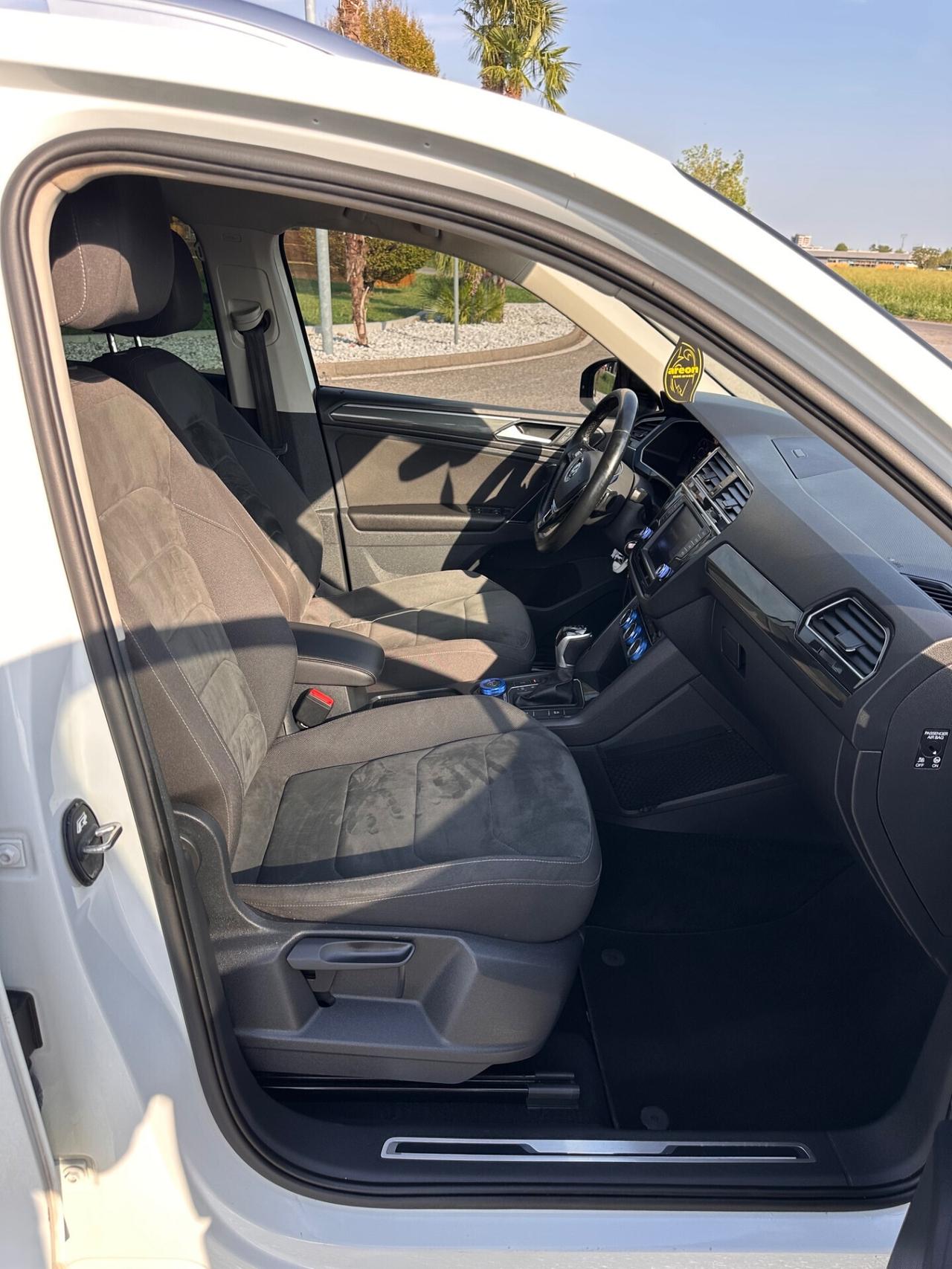 Volkswagen Tiguan 2.0 TDI SCR DSG 4MOTION Executive BMT