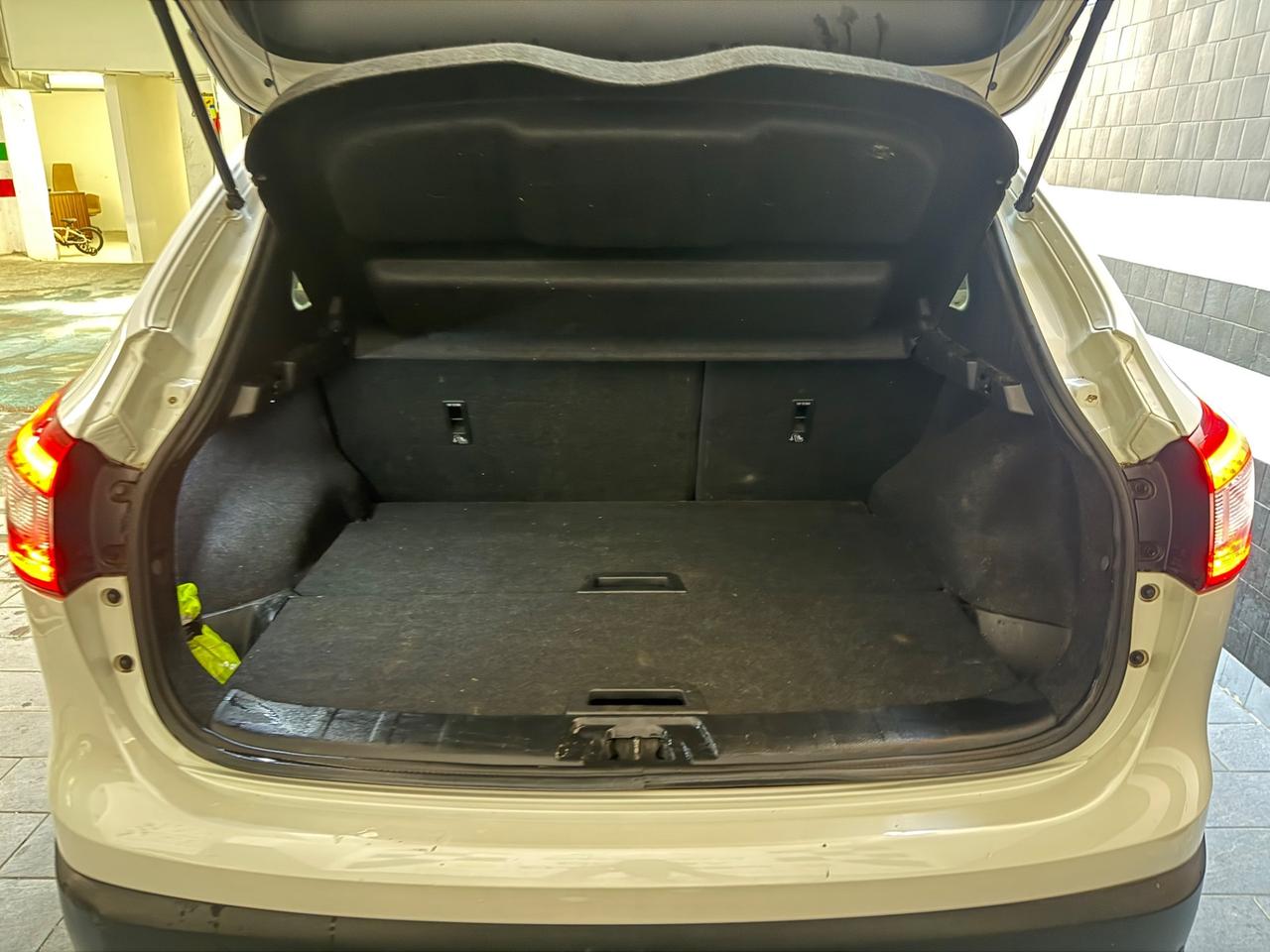 Nissan Qashqai 1.6 dCi 4WD 360