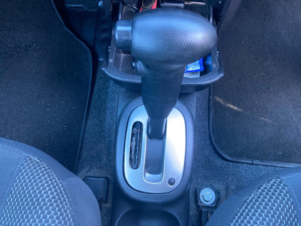 NISSAN MICRA 5 PORTE (CAMBIO AUTOMATICO)