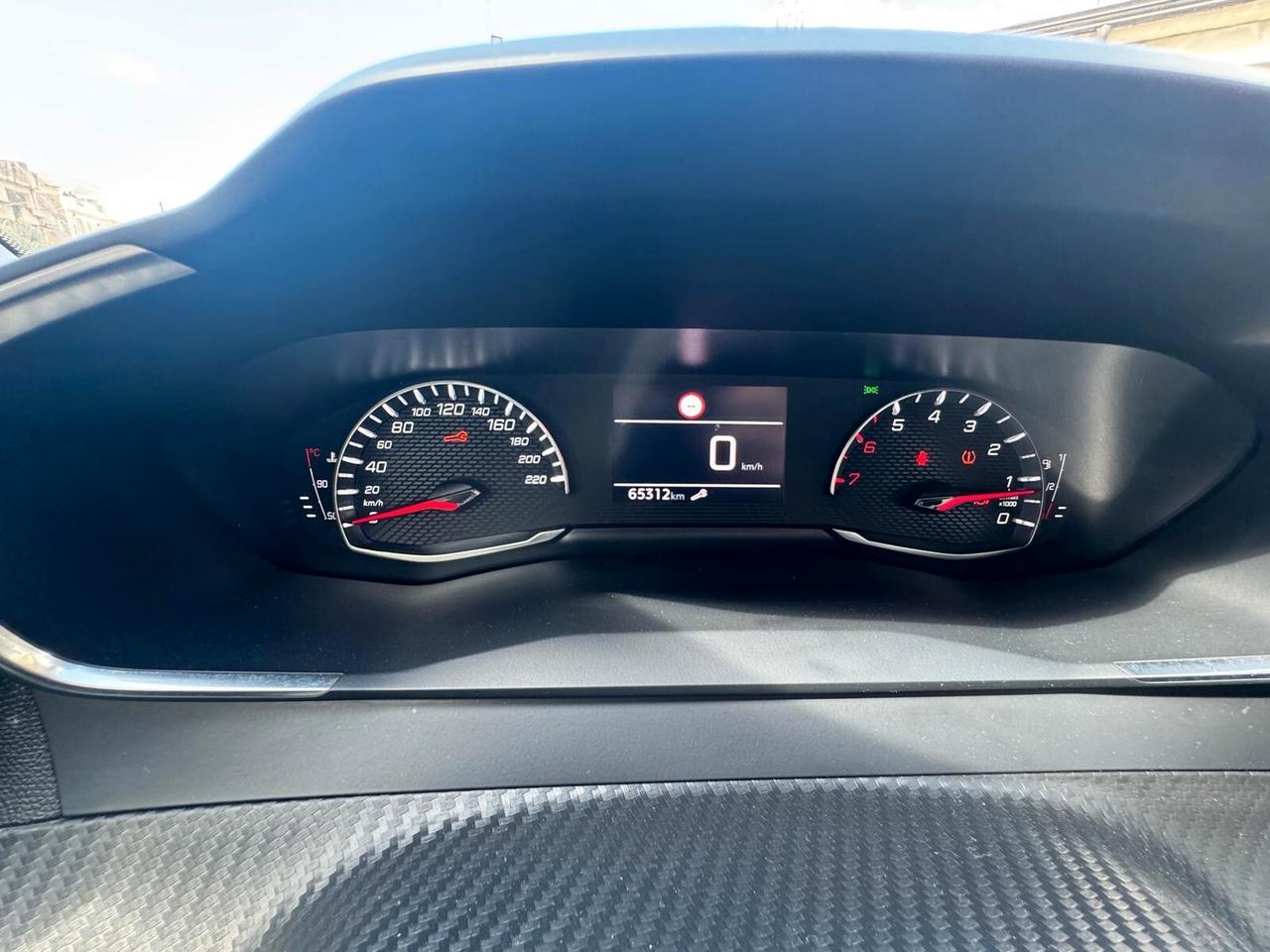 Peugeot 2008 PureTech 100 S&S Active Pack