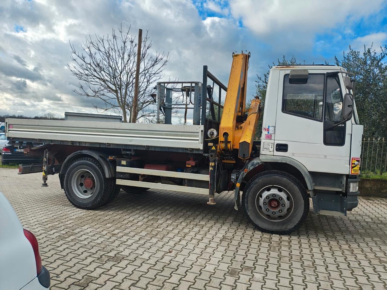 Iveco EuroCargo ML150 E18K Cassone Trilaterale GRU