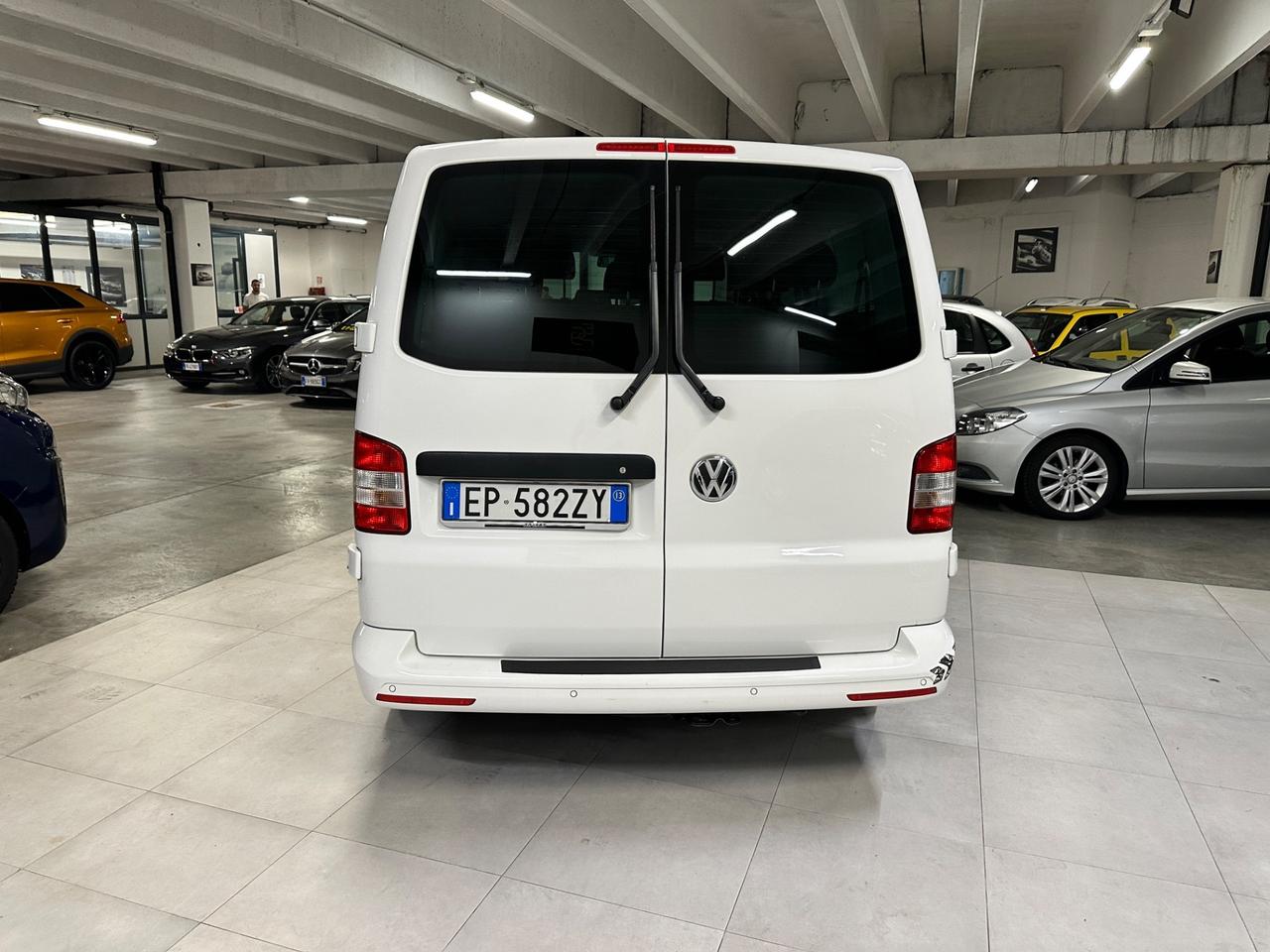 Volkswagen Caravelle 2.0 BiTDI 180 CV DSG 4 Motion PC Comfortline (132kw)