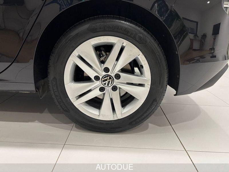 Volkswagen Golf VIII 2020 1.0 tsi evo Life 110cv