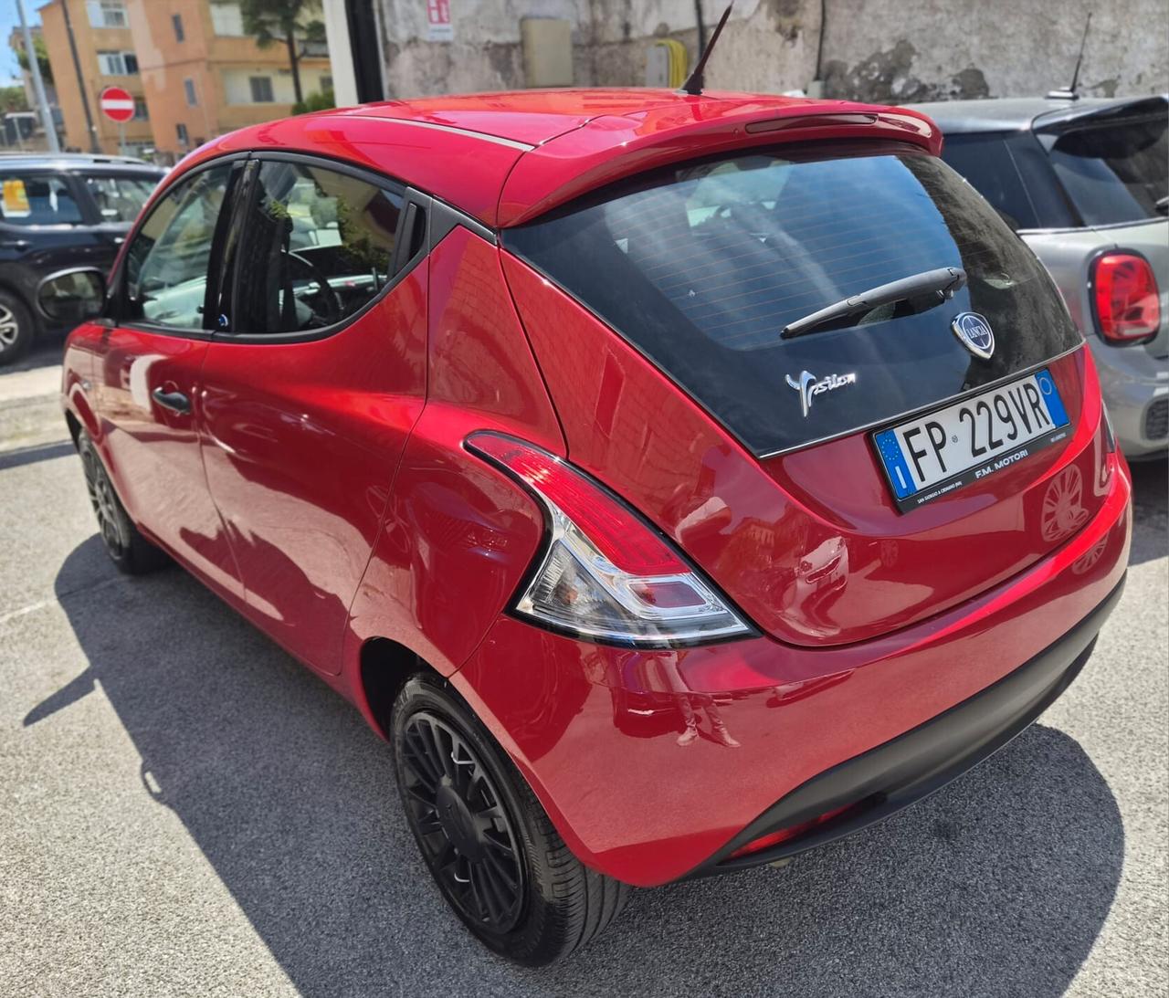 Lancia Ypsilon 1.2 69 CV 5 porte GPL Ecochic Elefantino