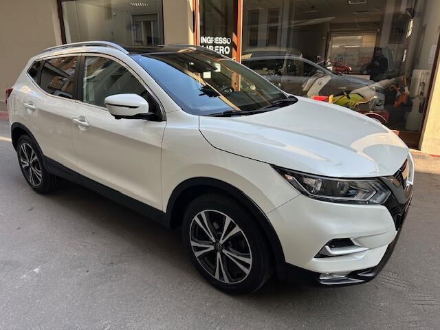 Nissan Qashqai 1.5 dCi N-Connecta