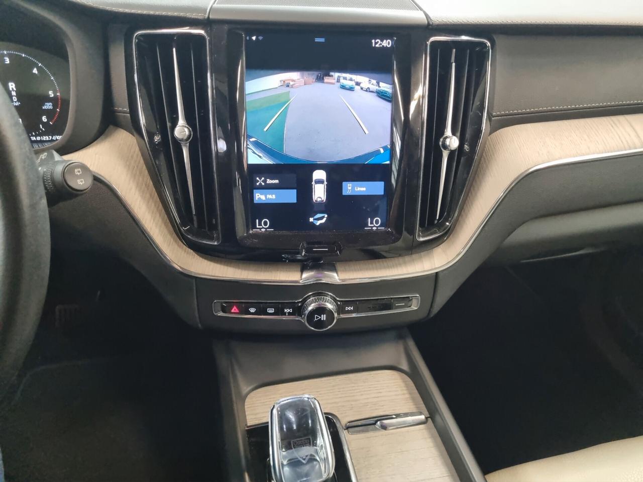 Volvo XC 60 XC60 B4 (d) AWD Geartronic Inscription
