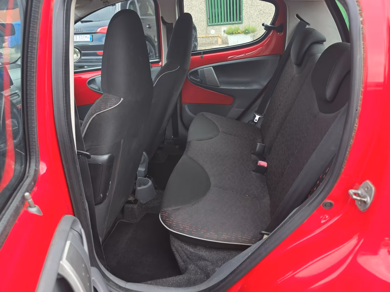 Peugeot 107 1.0 68CV 5p. Sweet Years
