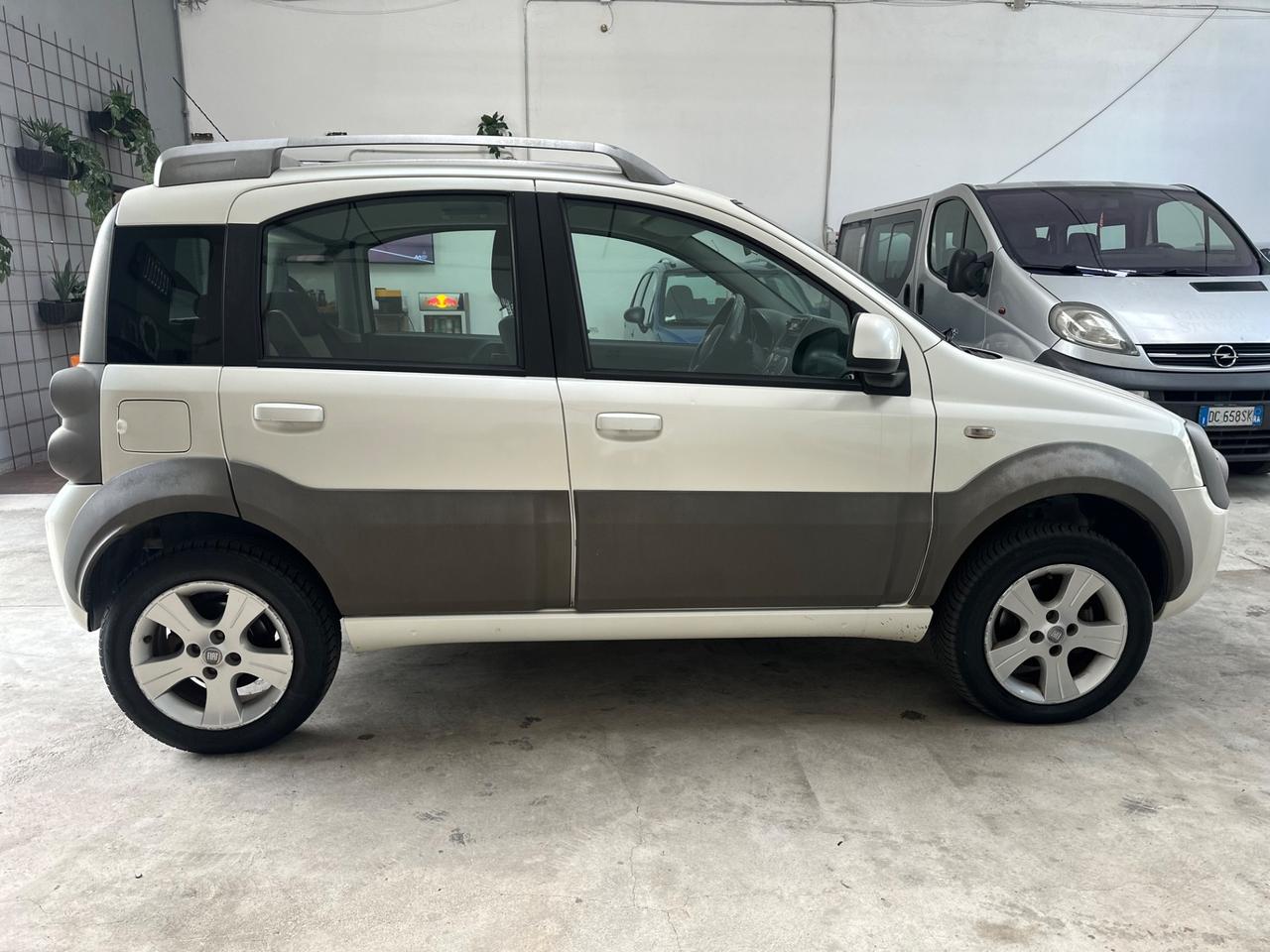 Fiat Panda 1.3 MJT 16V 4x4 Cross