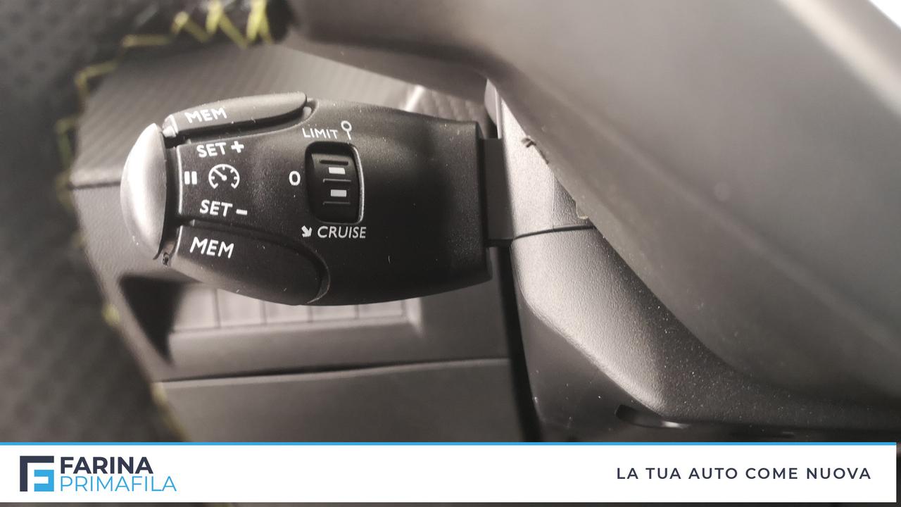 PEUGEOT 2008 II 2023 - 2008 gt hybrid 136