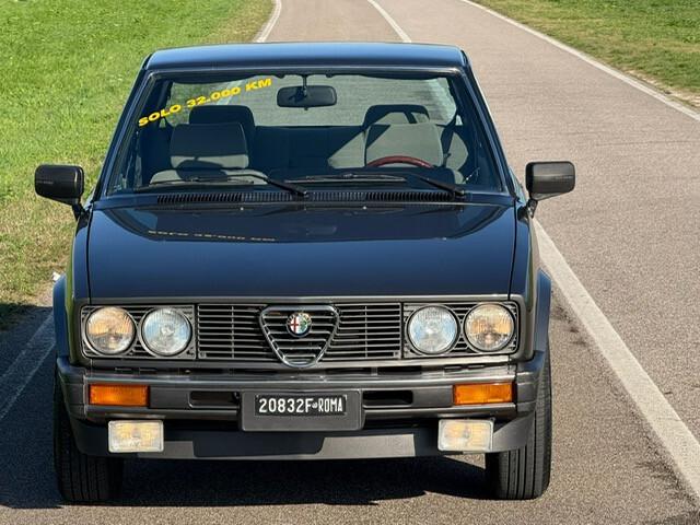 Alfa Romeo Alfetta Quadrifoglio Oro 2.0i "SOLO 32.000 KM"
