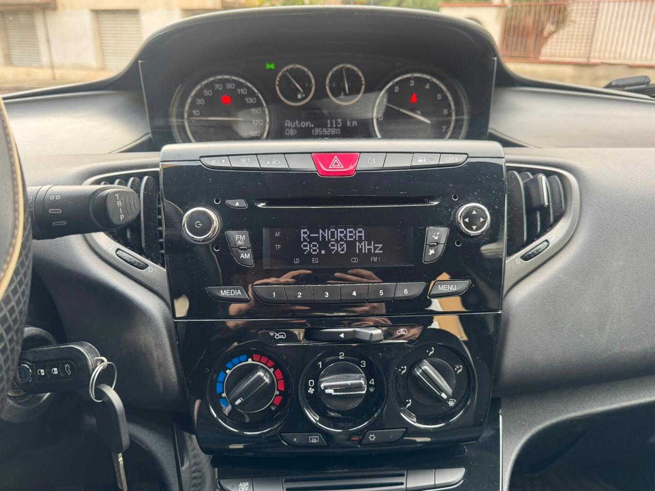 LANCIA YPSILON 1.2 BENZINA GOLD PERFETTA