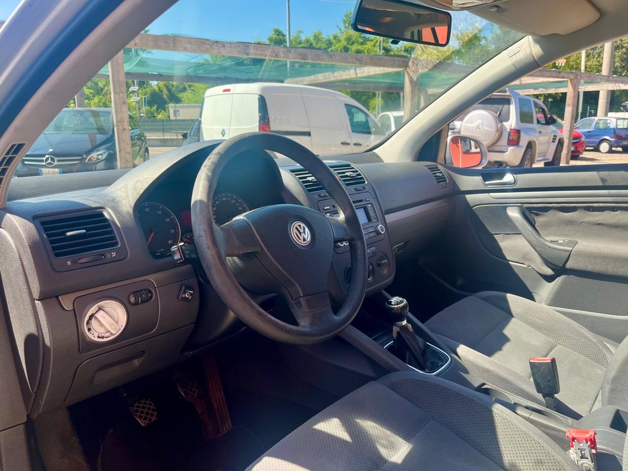 Volkswagen Golf 1.6 5p. Benzina e GPL
