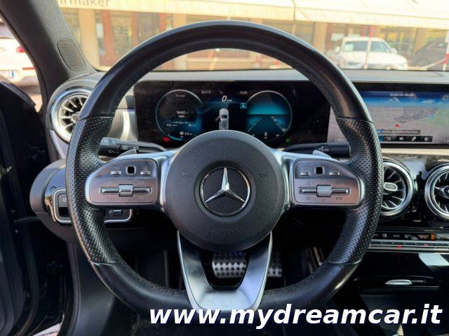 MERCEDES-BENZ A 180 d Automatic Premium Night Edition LUCI AMBIENTE