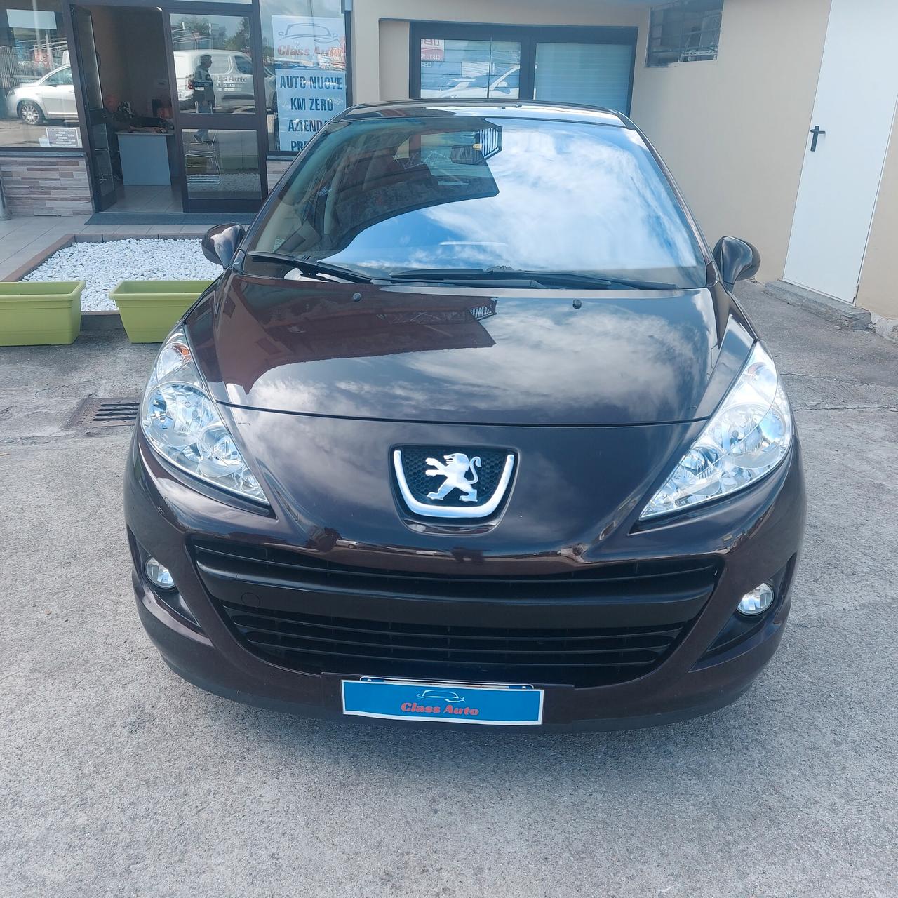 Peugeot 207 1.4 HDi 70CV 5p. Active