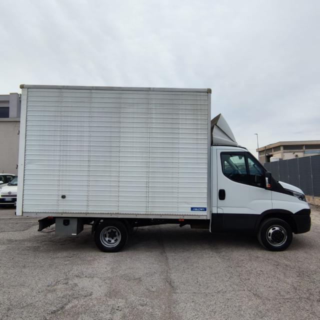 IVECO DAILY 35C12 FURGONE BOX 3 POSTI - 2018
