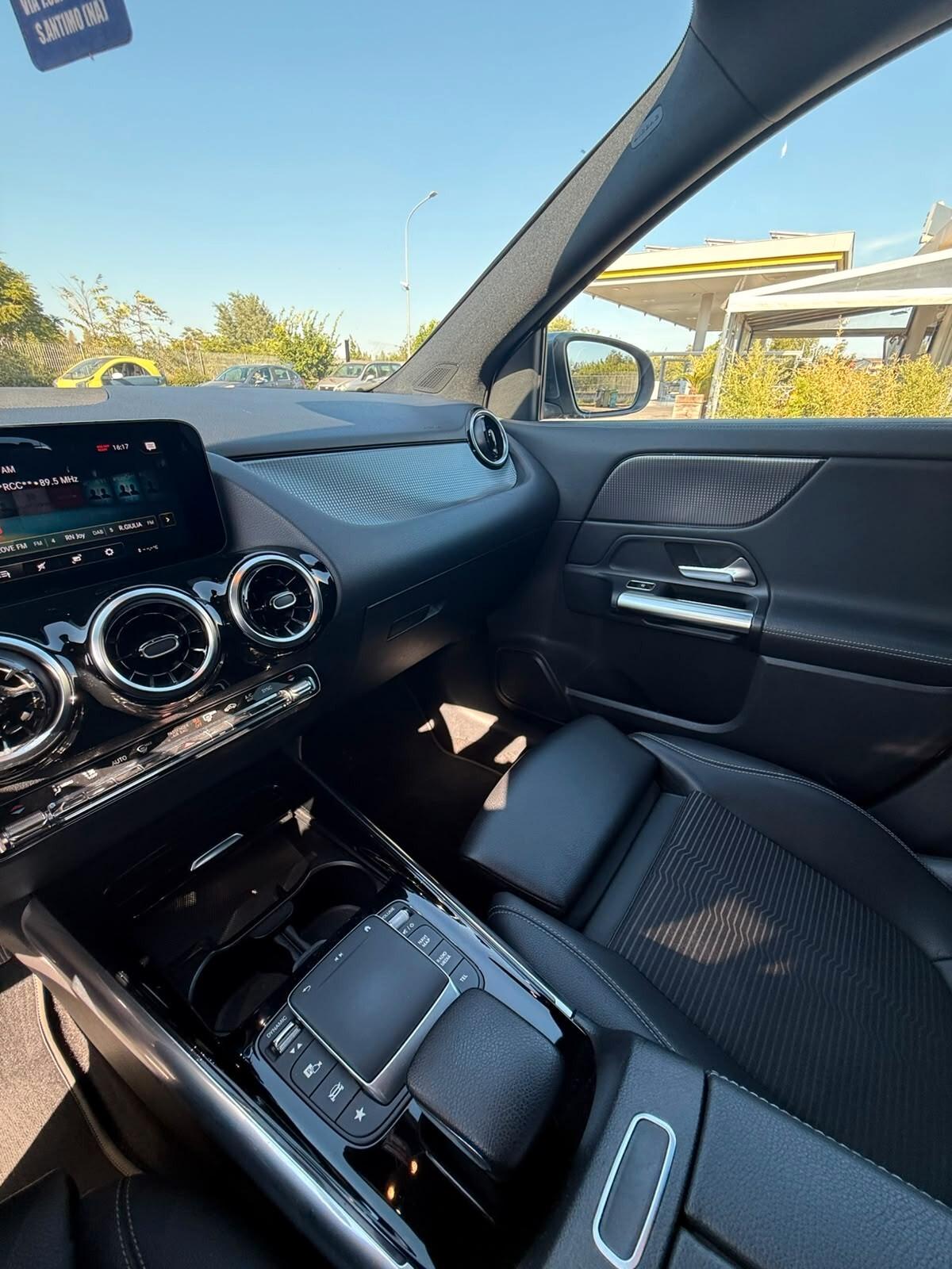 Mercedes-benz GLA 200 d Automatic Premium iva deducibile