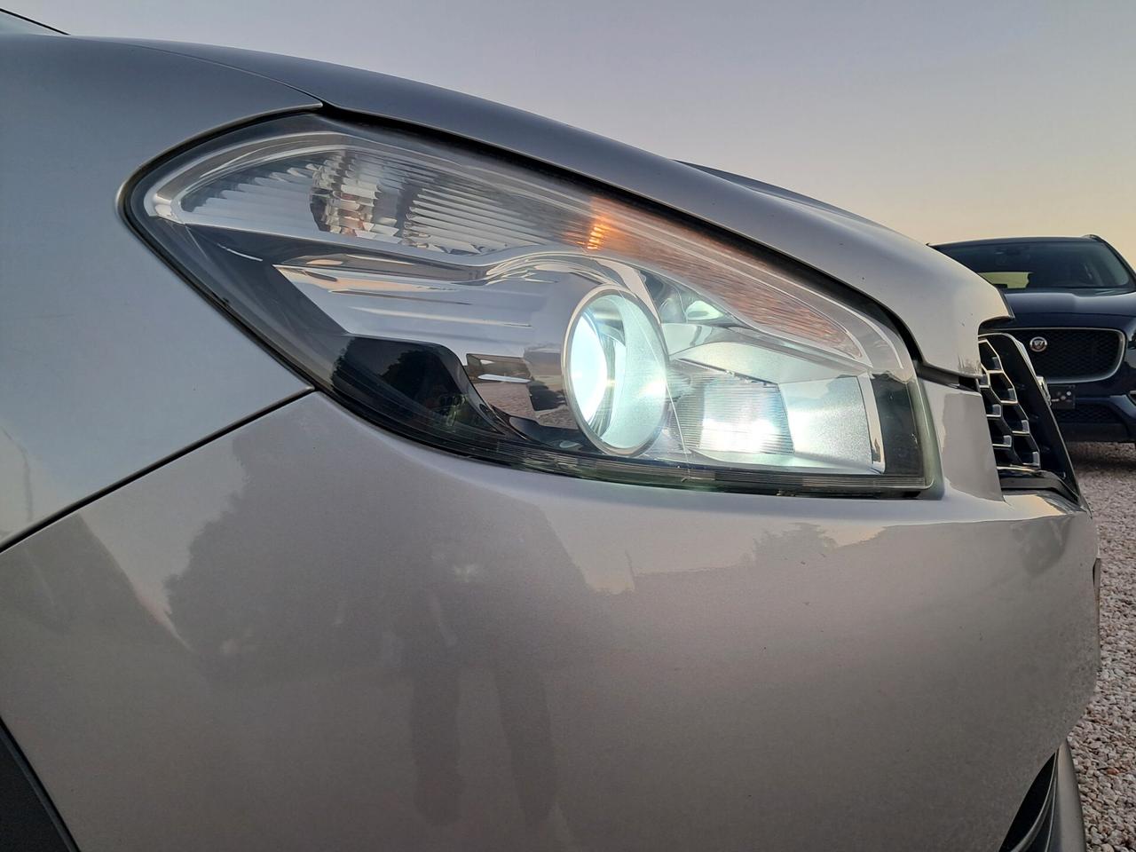 Nissan Qashqai TEKNA 1.6 GPL-TETTO*NAVI*TELECAMERA