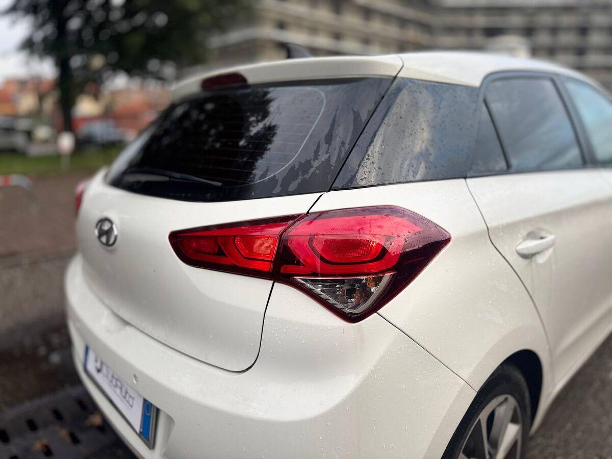 Hyundai i20 I20 1.4 Style 100cv 5p A T