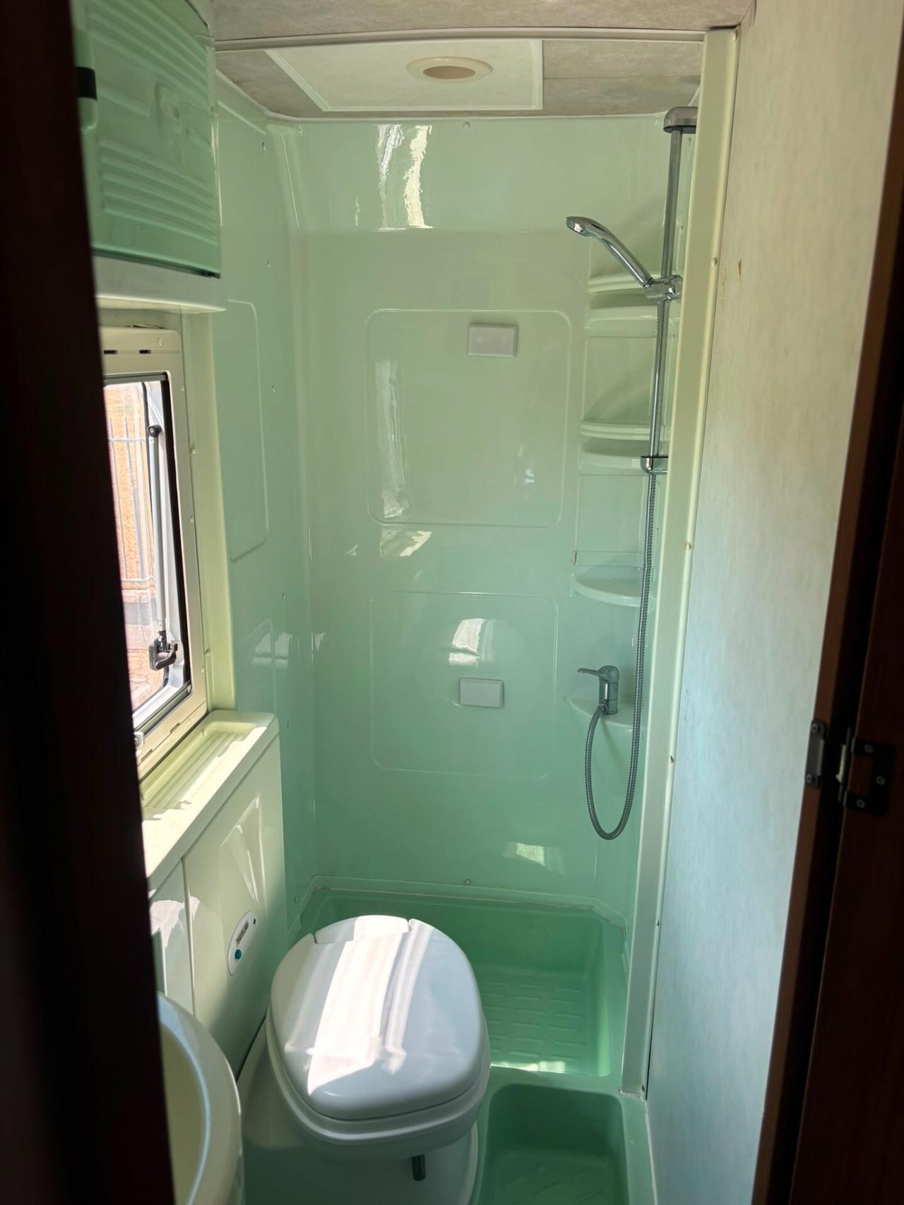 Mercedes-benz camper mansardato rimork super brig 729