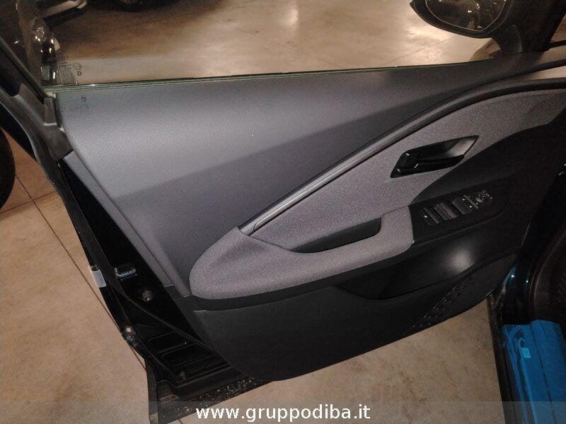 Toyota C-HR 2.0 HEV AWD TREND