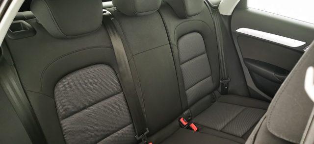 AUDI Q3 2.0 TDI 120 CV Business