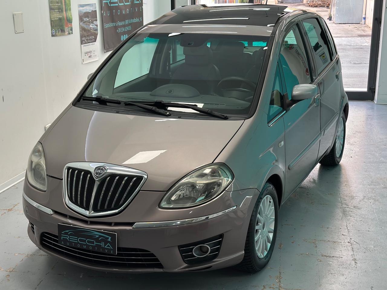 Lancia MUSA 1.3 Mjet cambio automatico NUOVO/tetto pano