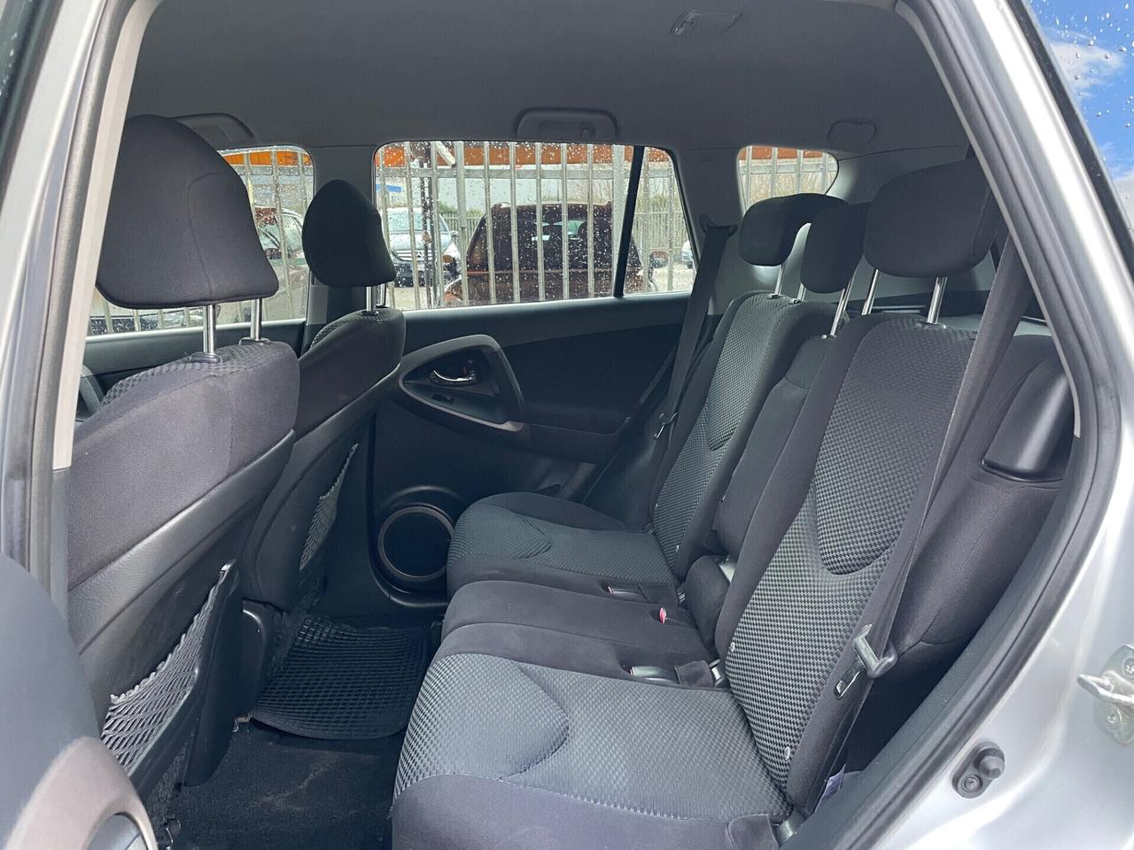 Toyota RAV 4 RAV4 2.2 D-4D 136 CV Luxury