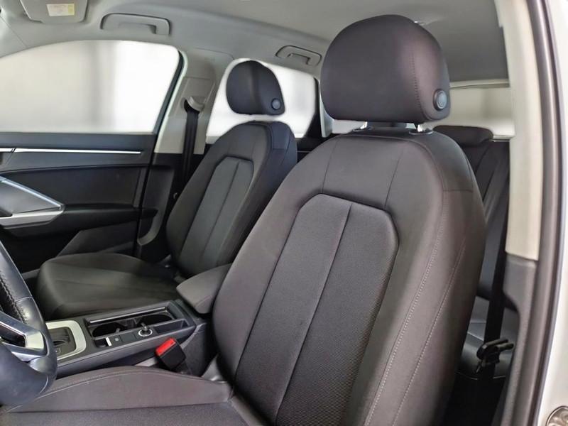 AUDI Q3 35 TDI S tronic Business