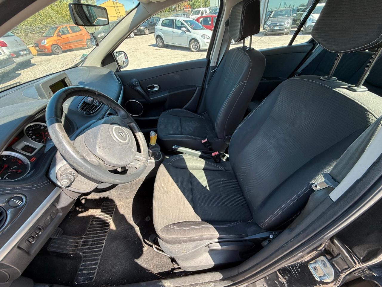 Renault Clio 1.2 16V 5 porte Luxe