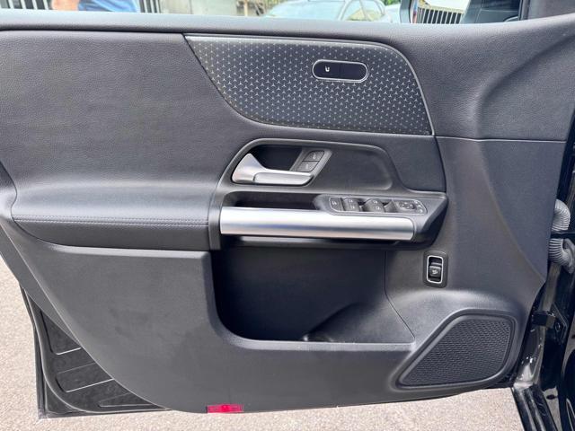 MERCEDES-BENZ B 180 d Automatic AMG Line Premium