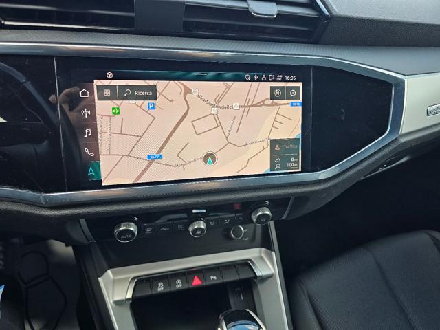 AUDI Q3 35 TDI S tronic Business