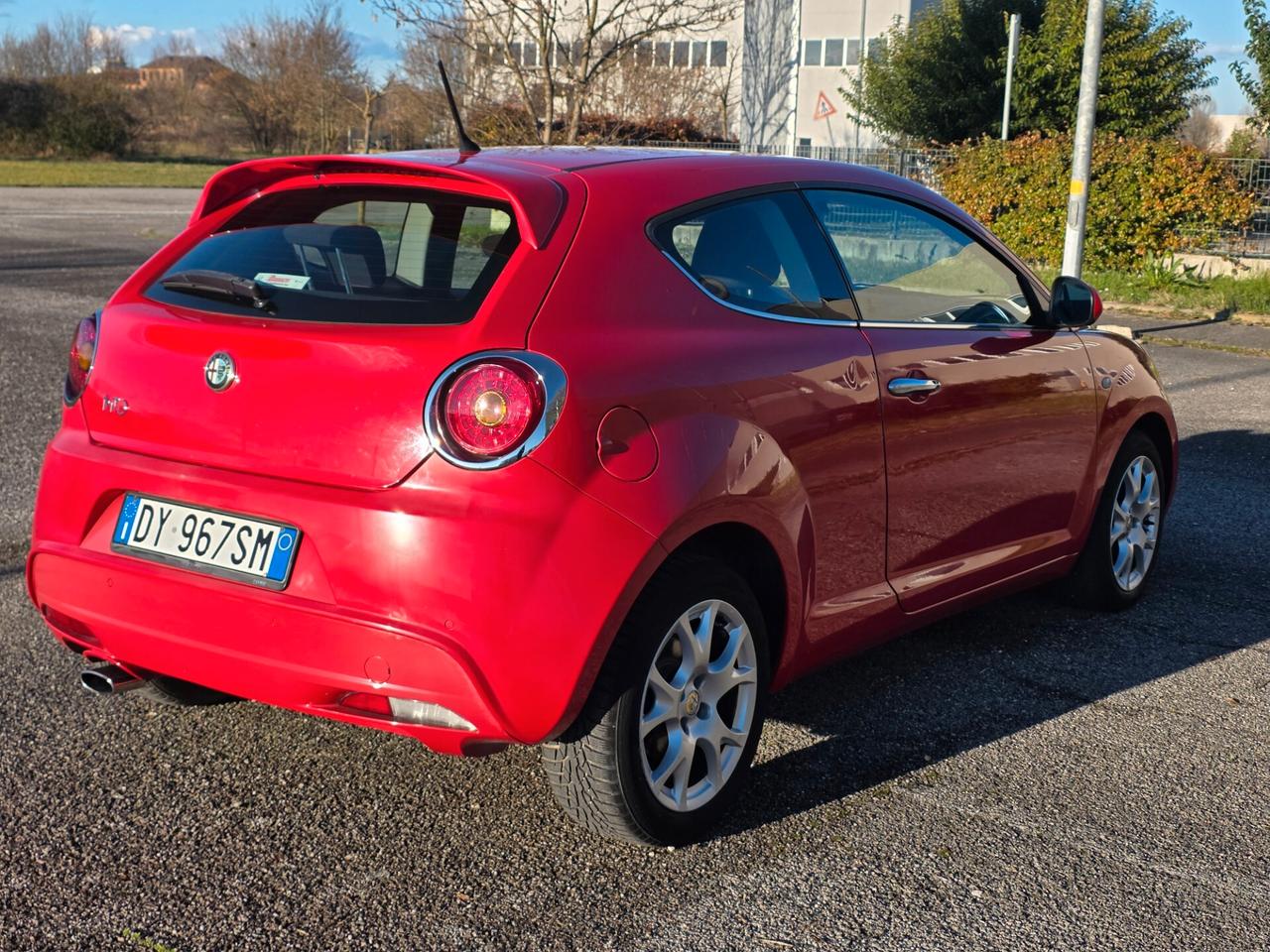 Alfa Romeo MiTo 1.3 JTDm 16V 90 CV Distinctive Sport Pack